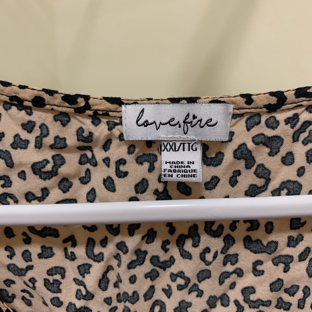 love, Fire Leopard Print Sleeveless Top - Picture 2 of 3